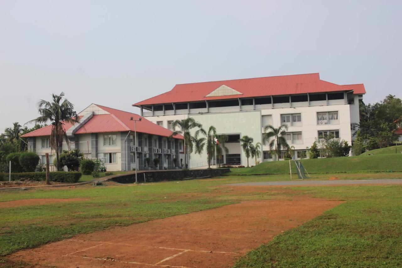 Hotel Angamaly Convention Centre Kochi Exterior foto