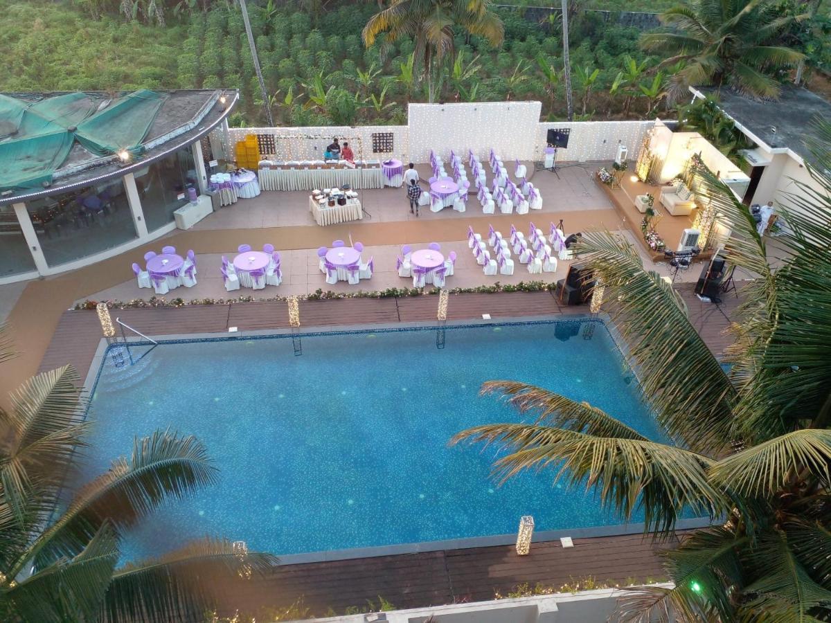 Hotel Angamaly Convention Centre Kochi Exterior foto